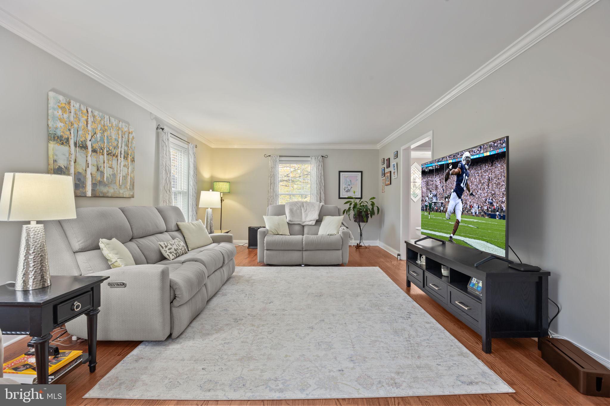 EDGEBROOK - Residential