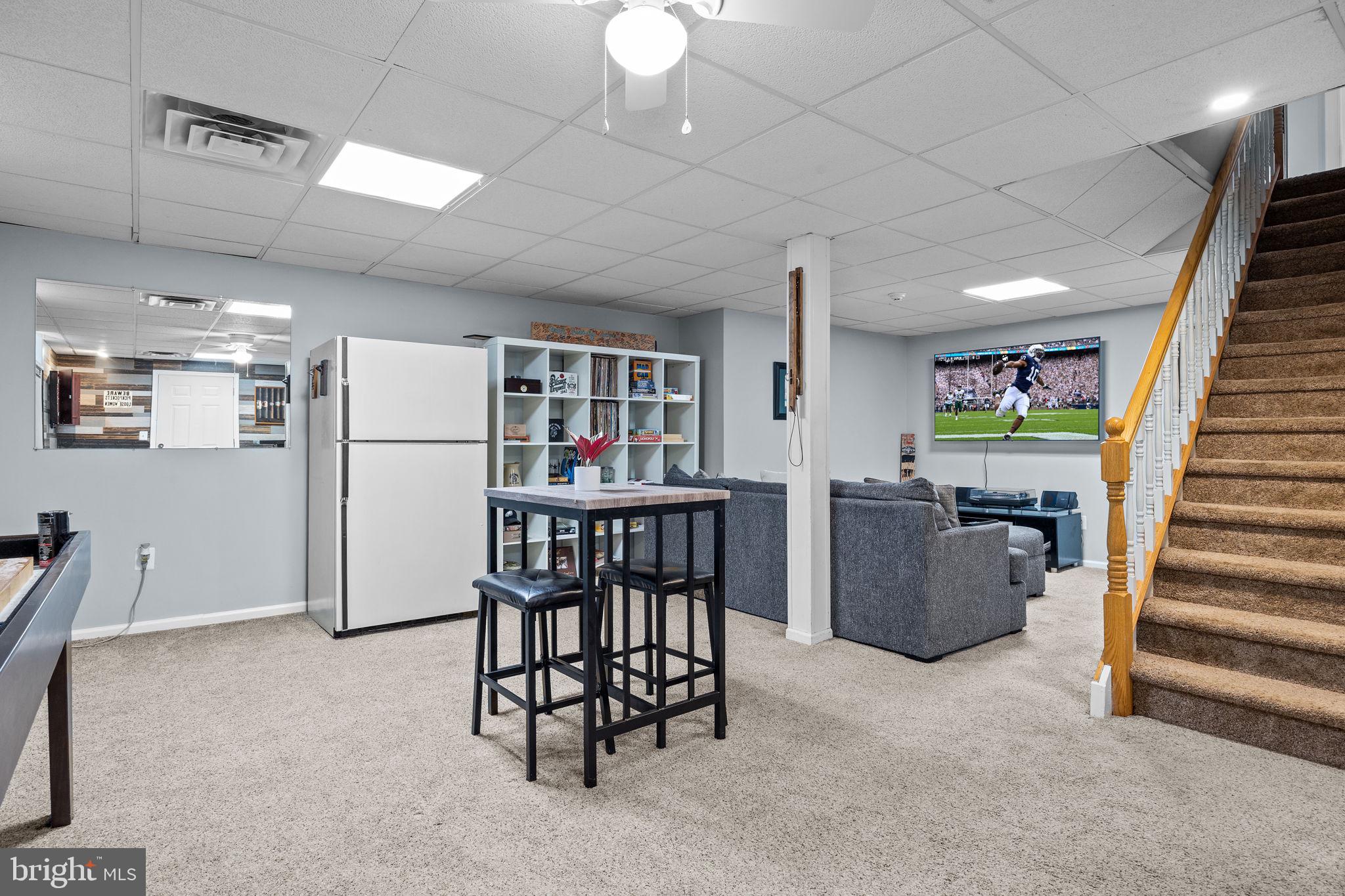 EDGEBROOK - Residential