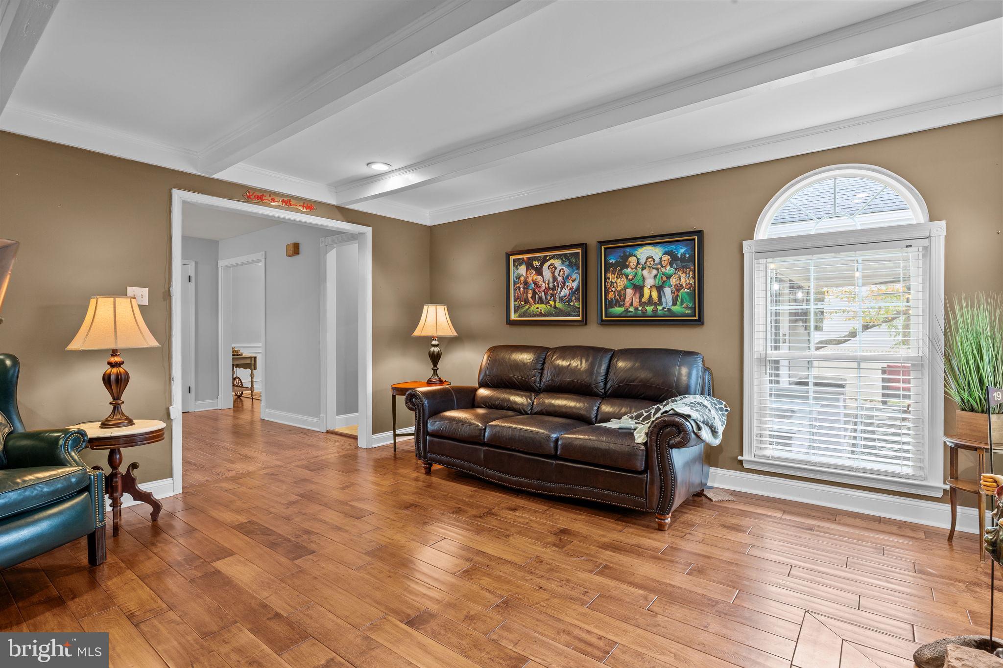 EDGEBROOK - Residential