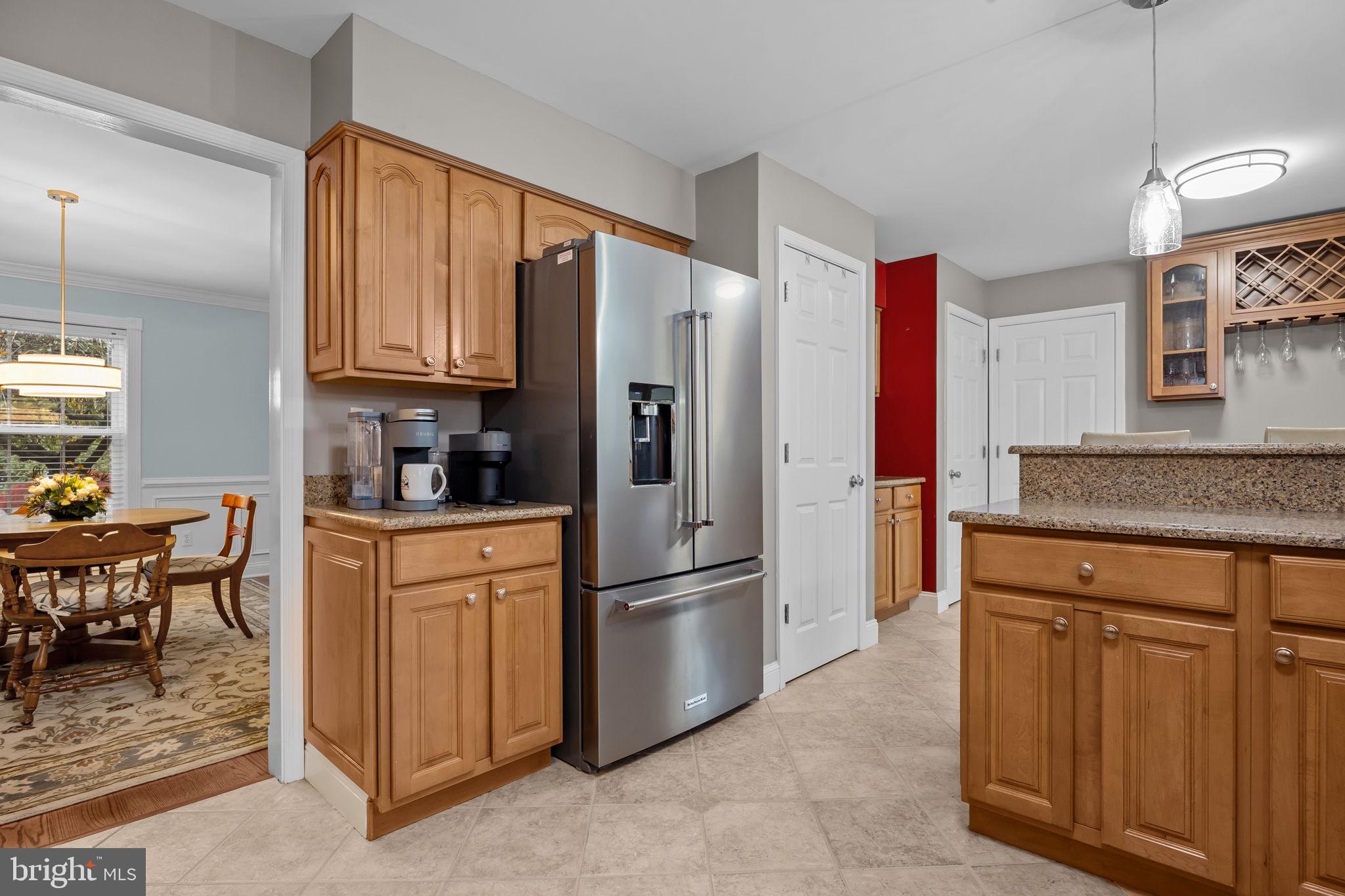 EDGEBROOK - Residential