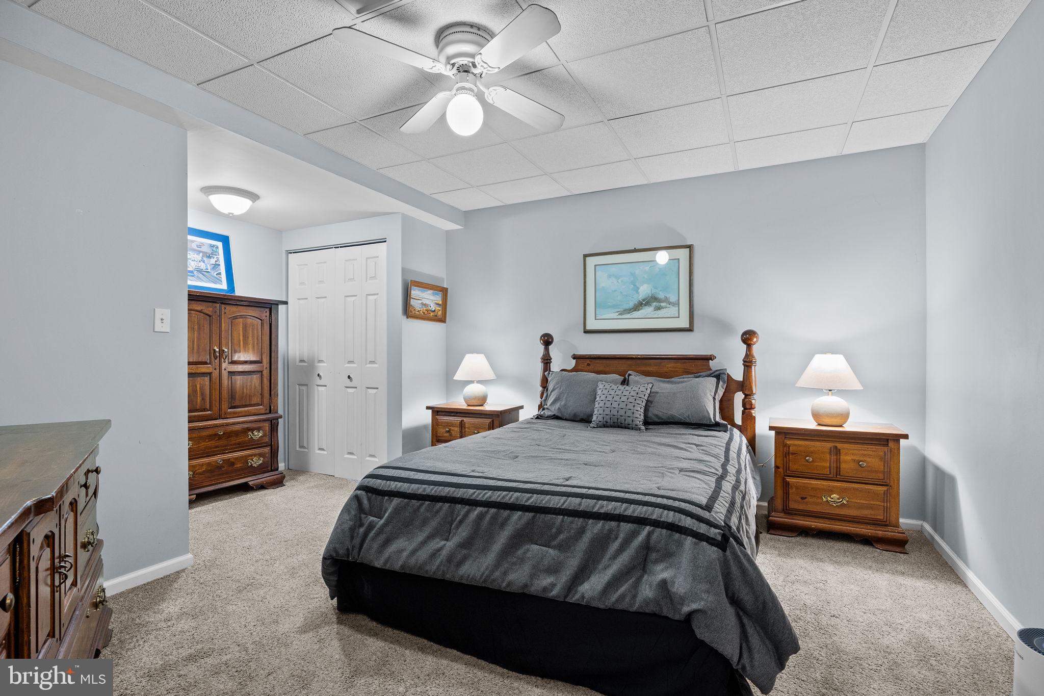 EDGEBROOK - Residential