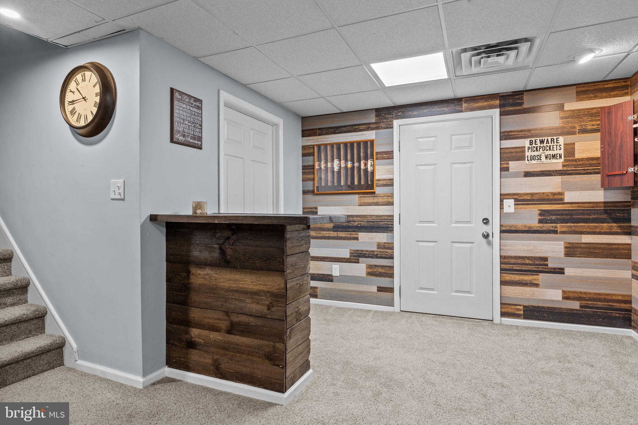 EDGEBROOK - Residential