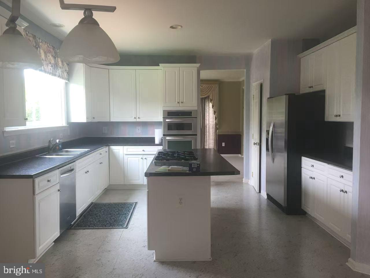 CAMERON CHASE - Residential Lease