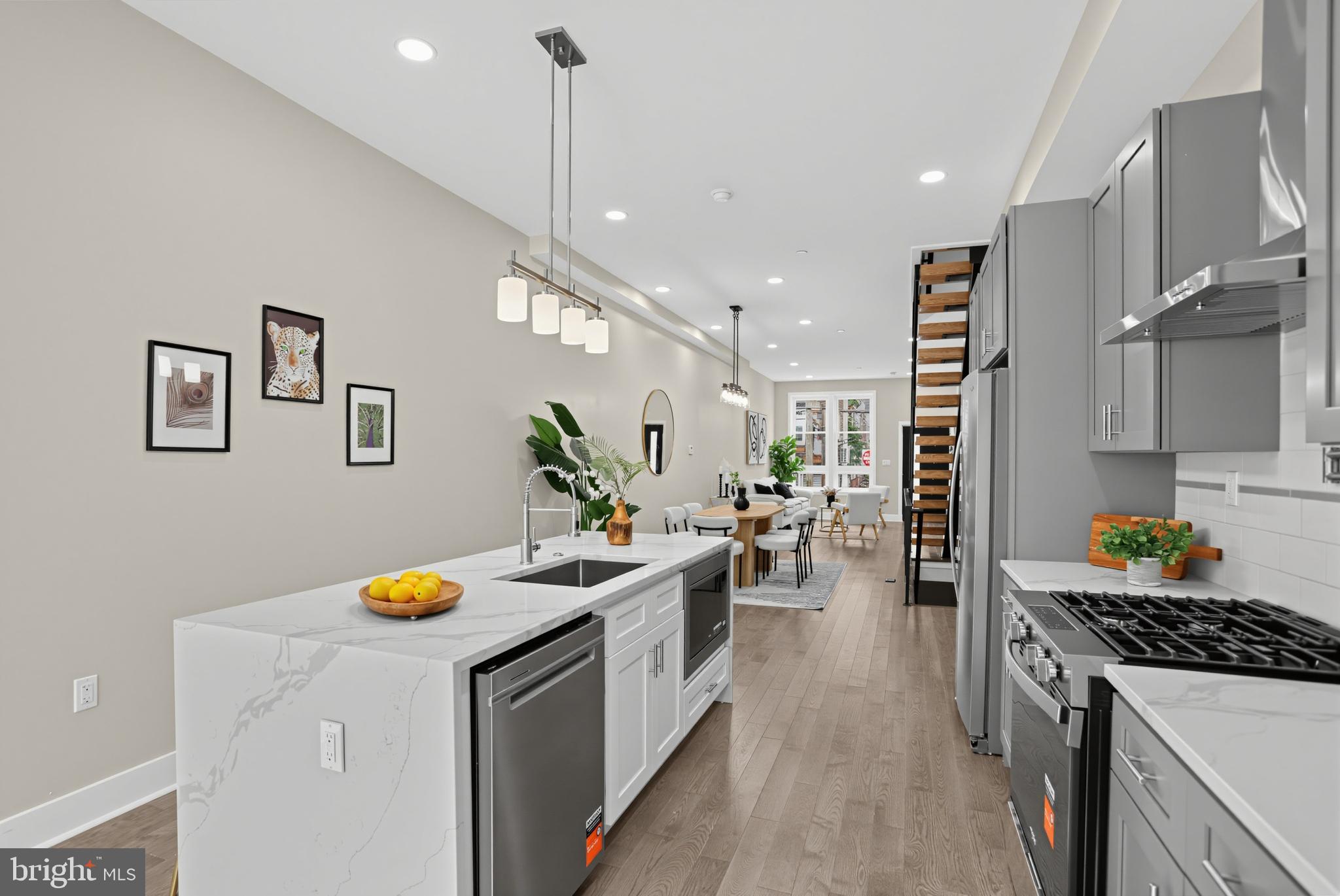 1433 S 8TH STREET