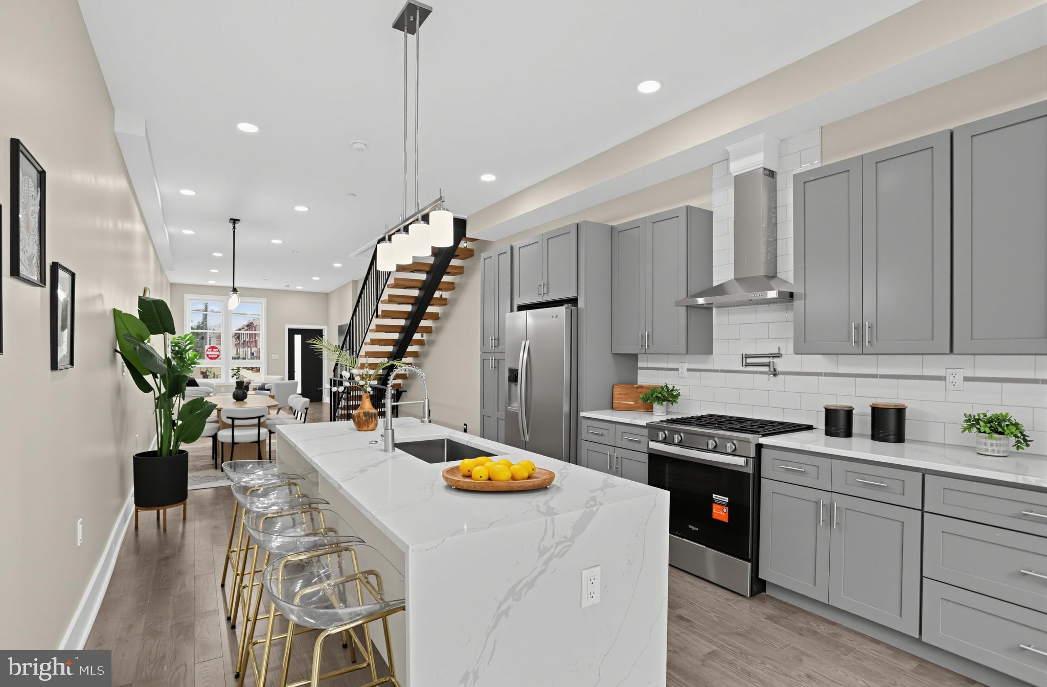 1433 S 8TH STREET