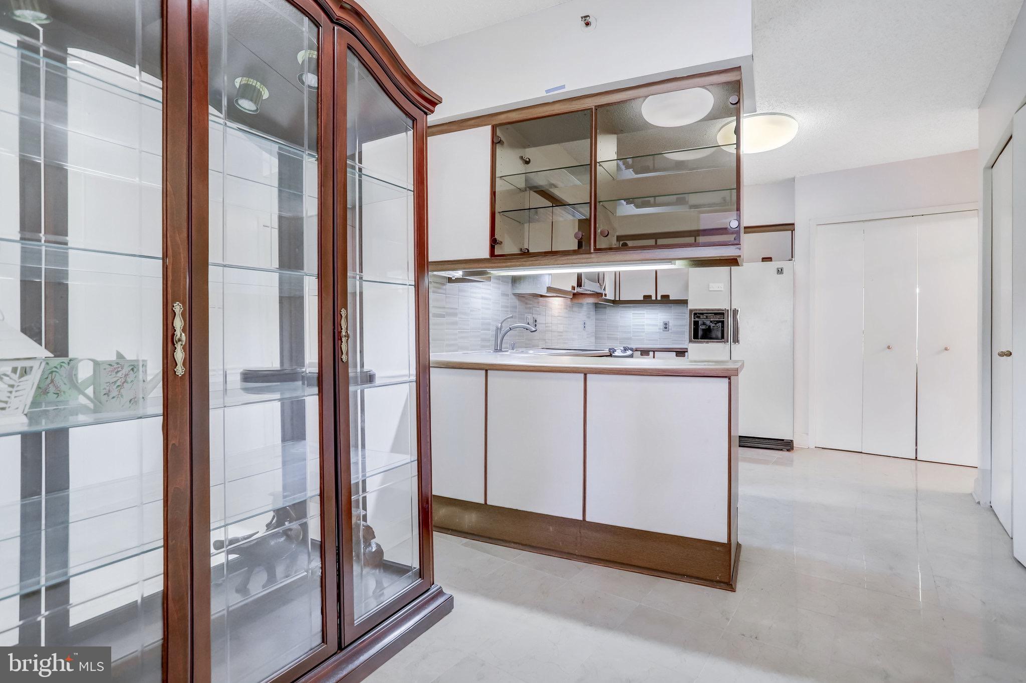 1300 CRYSTAL DRIVE 901S