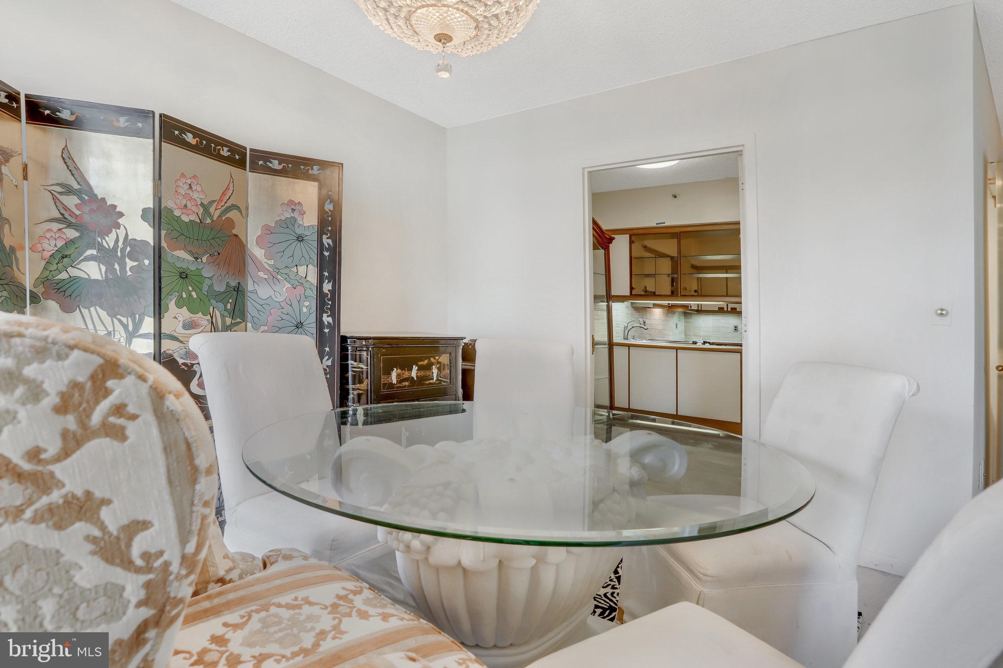 CRYSTAL GATEWAY - Residential