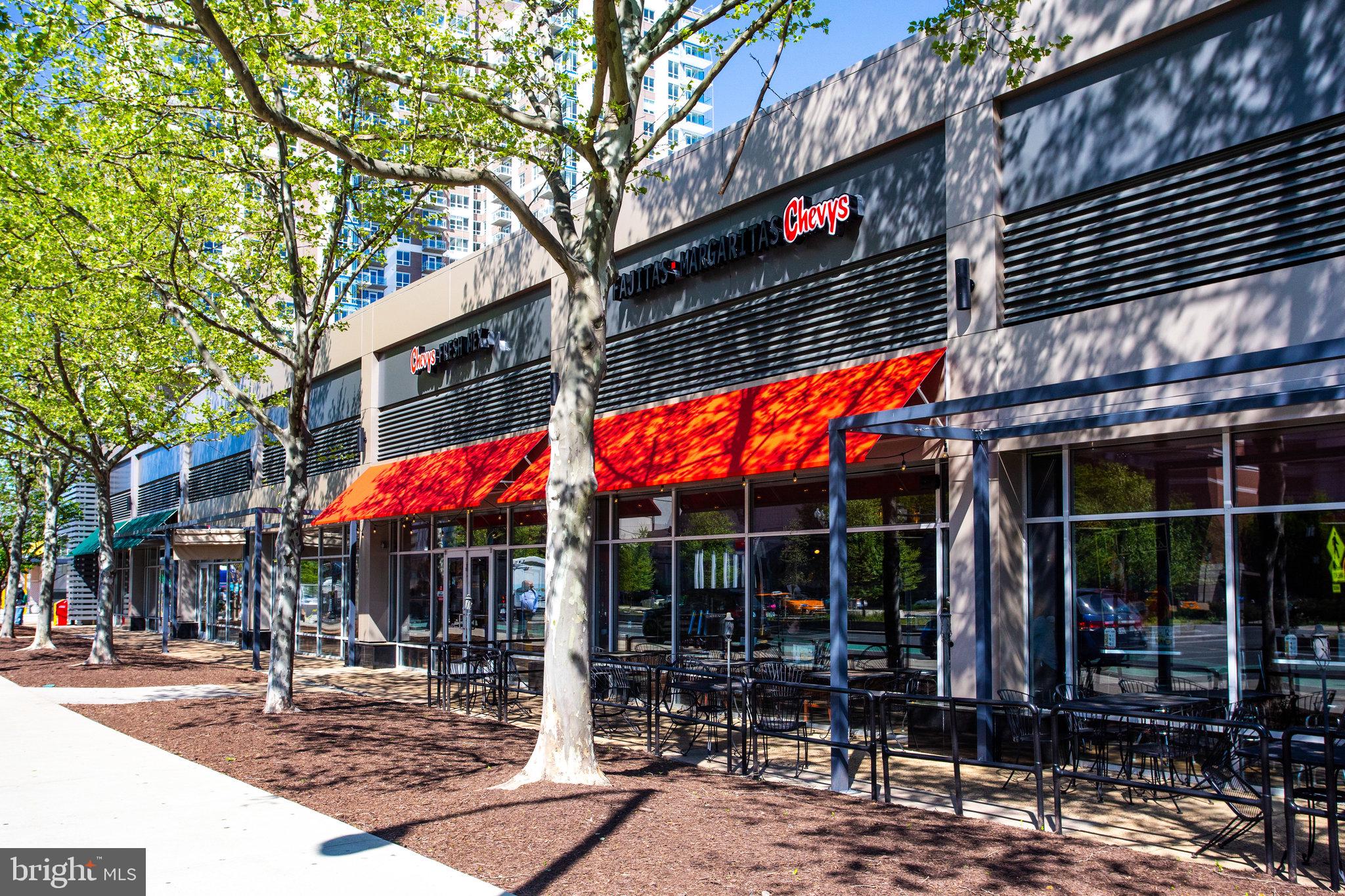 CRYSTAL GATEWAY - Residential