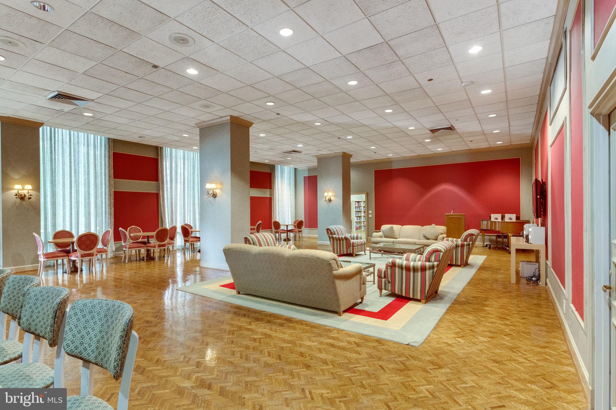 CRYSTAL GATEWAY - Residential