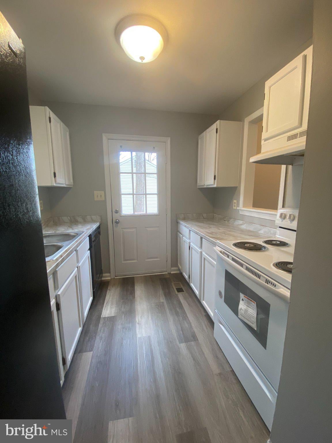 578 WELSH DRIVE