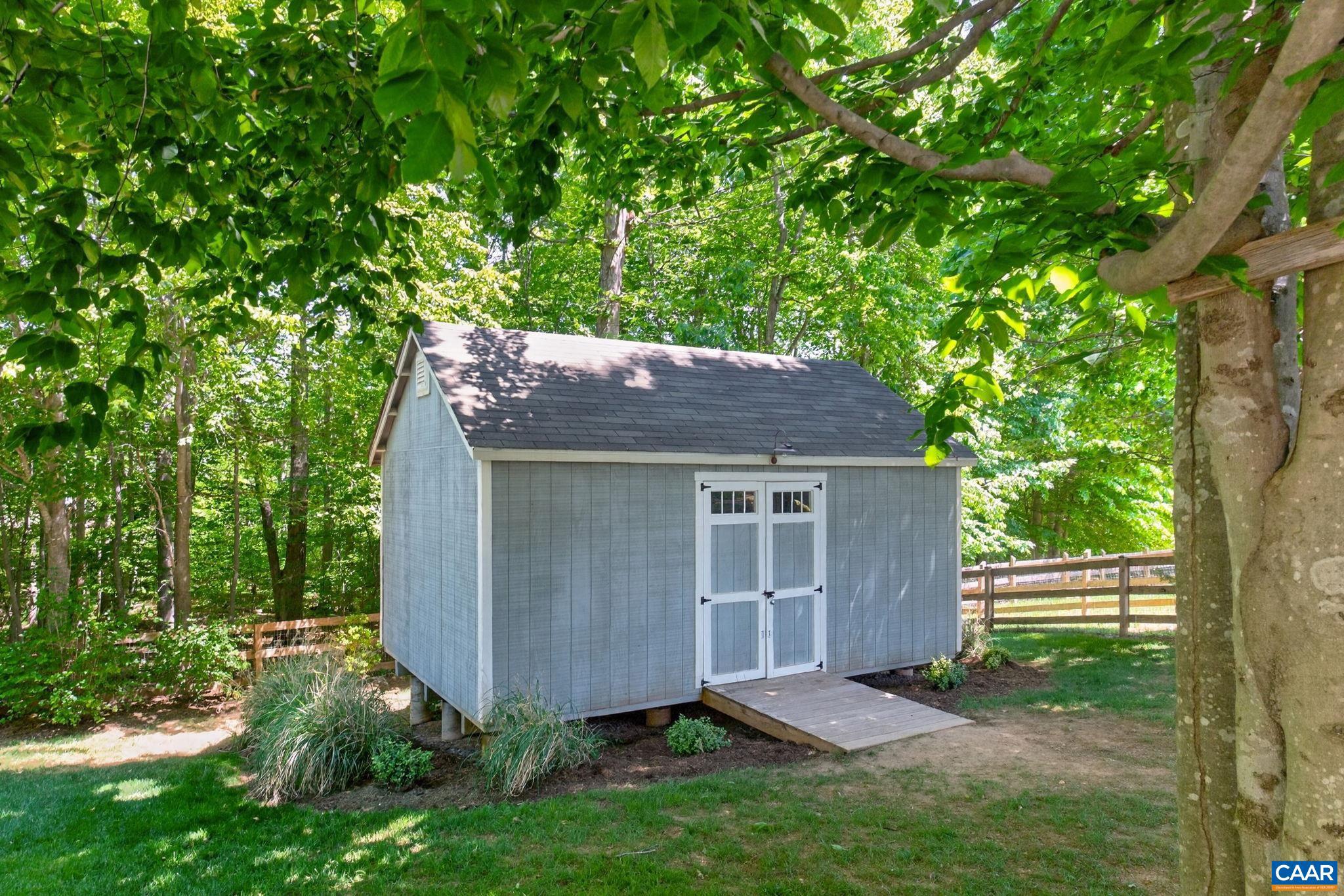 SYCAMORE SQUARE - Residential
