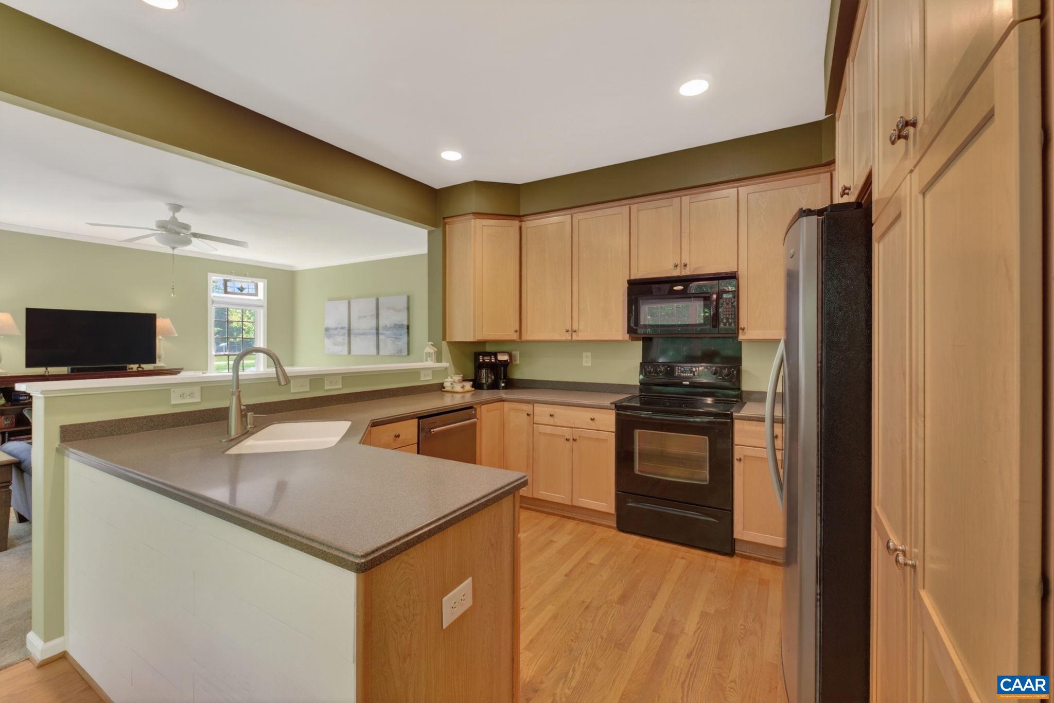 SYCAMORE SQUARE - Residential