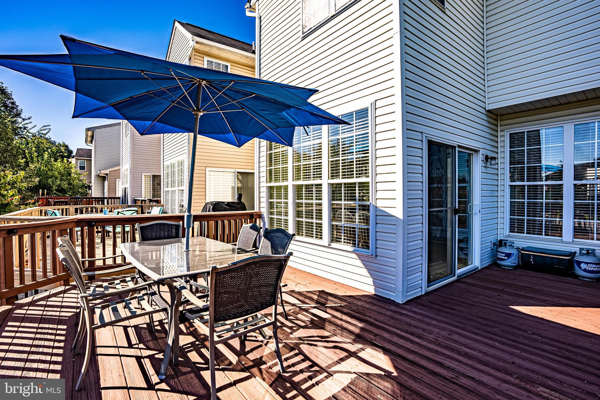 NORTH CROSSING - Residential