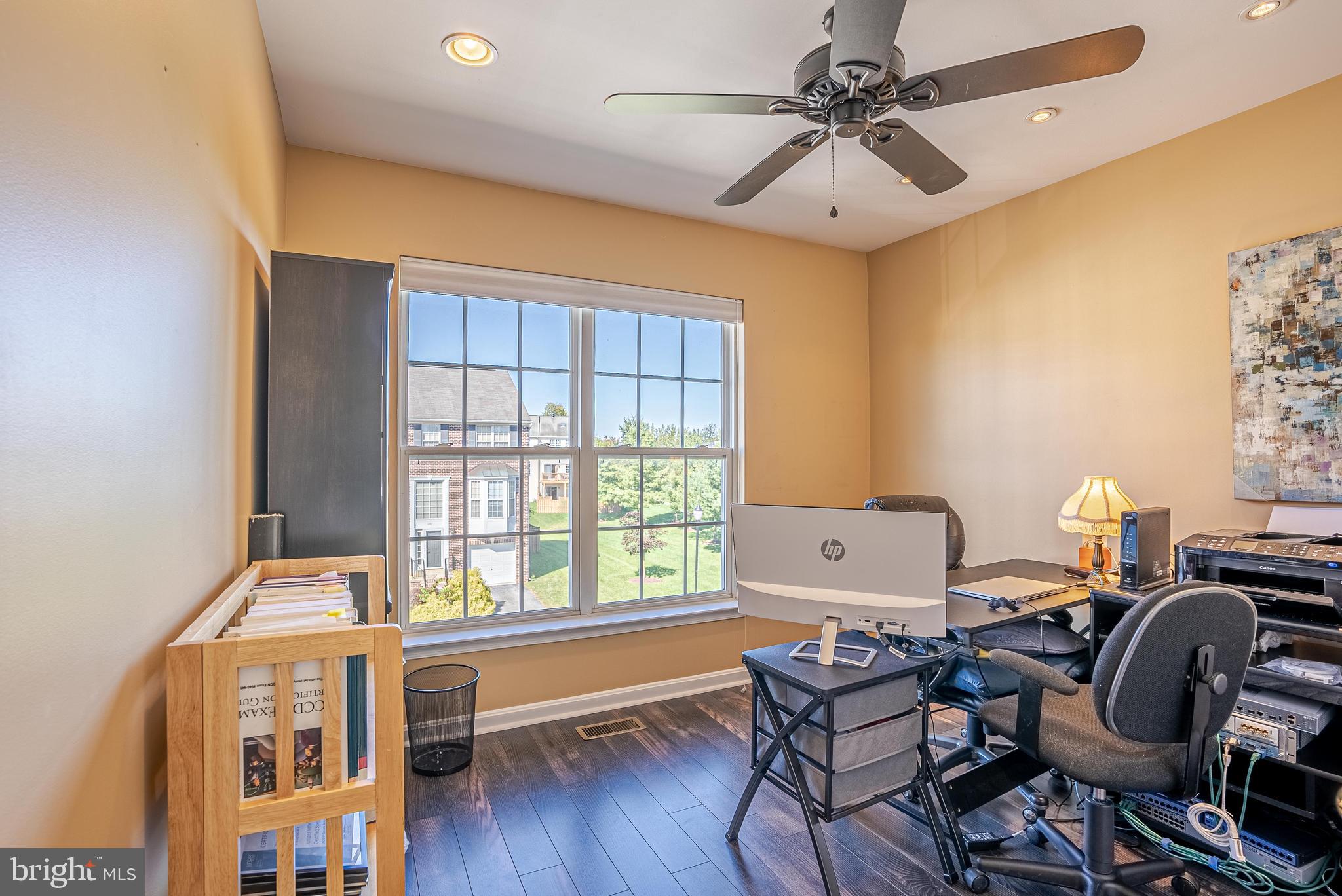 NORTH CROSSING - Residential