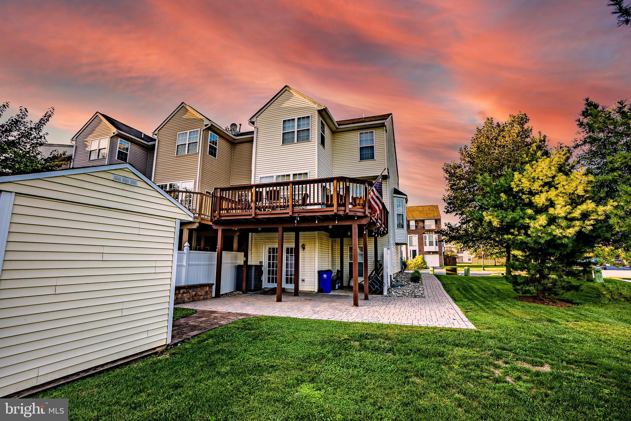 NORTH CROSSING - Residential