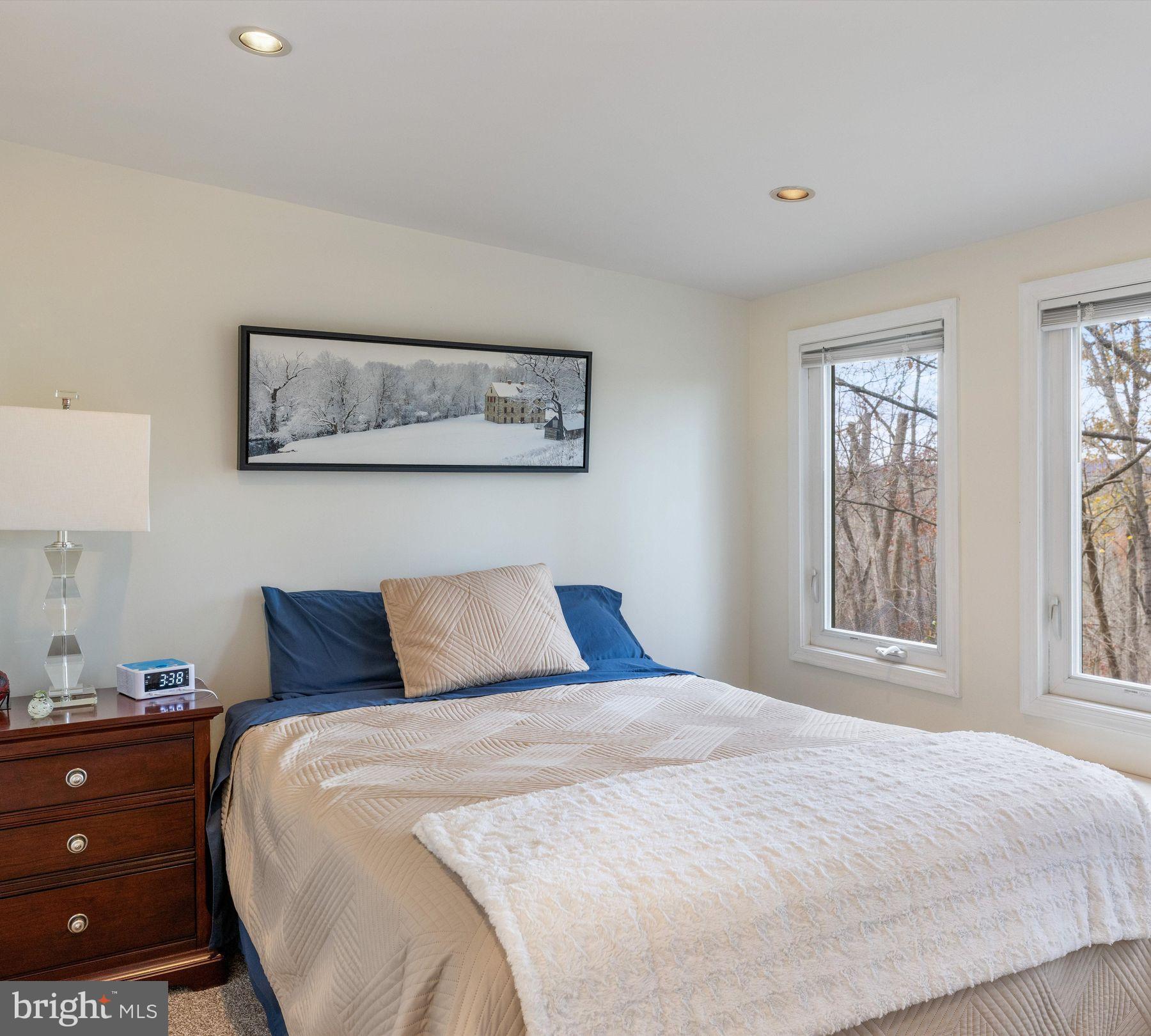 VILLAGE II - Residential