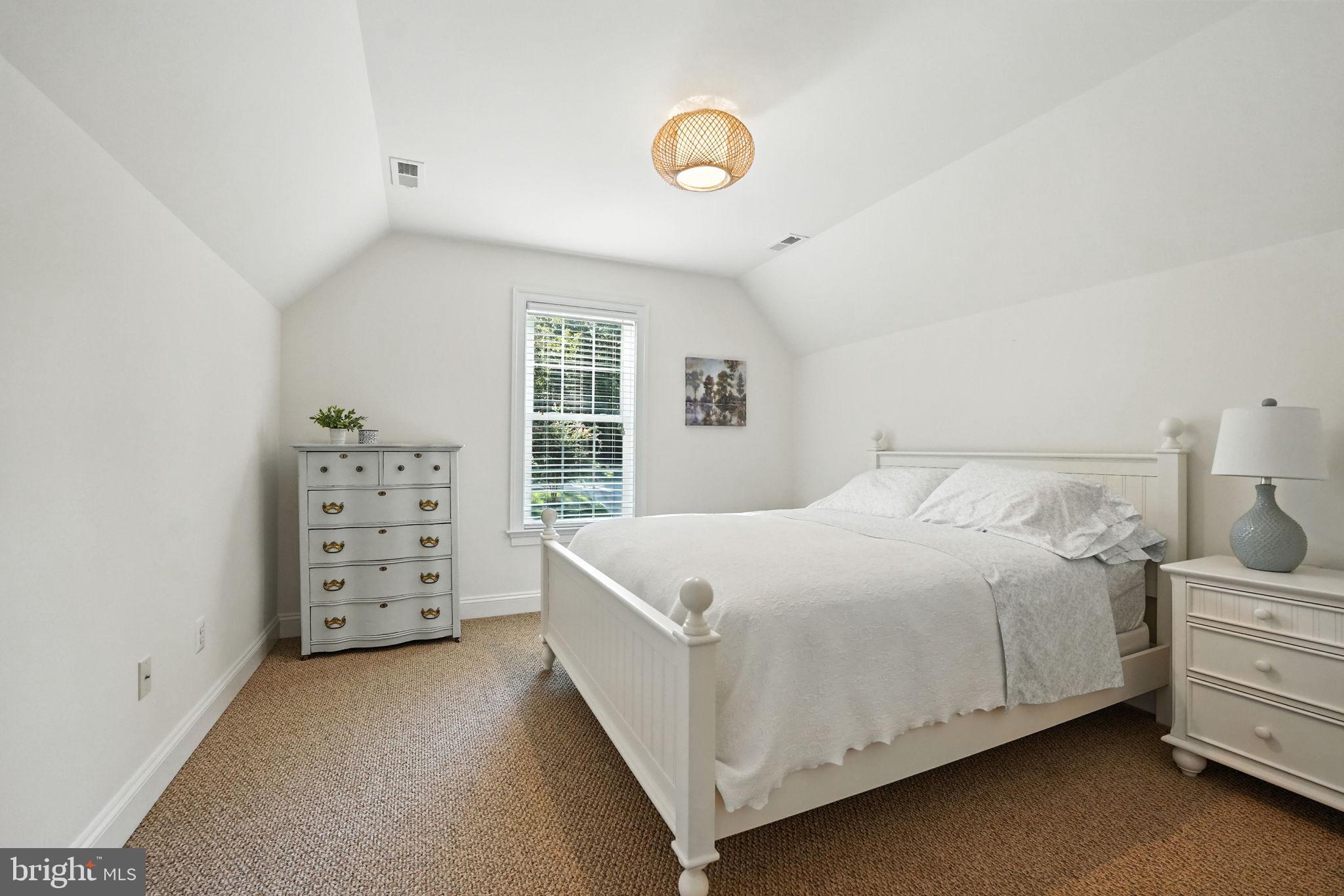 FAWN LAKE - Residential