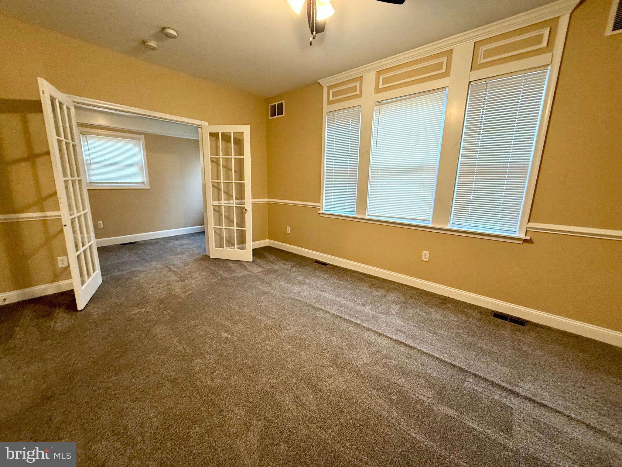 3330 E HOLLYWOOD CIRCLE A2