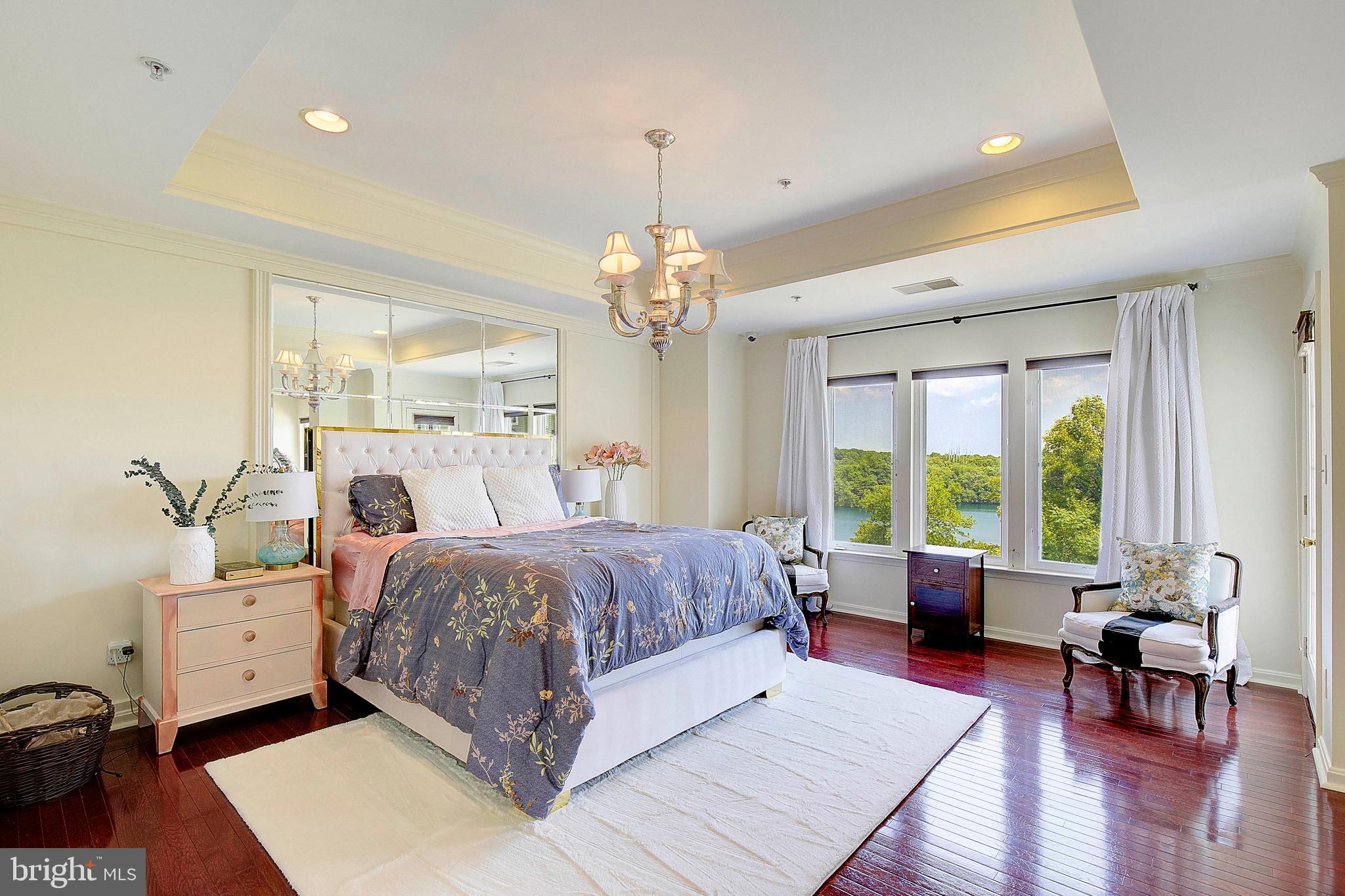 STONE LAKE - Residential