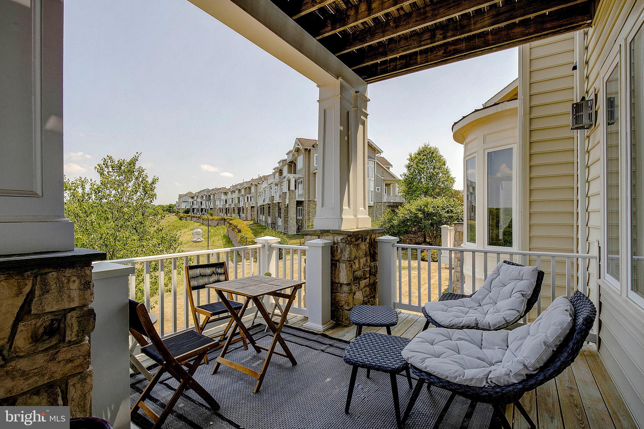 STONE LAKE - Residential