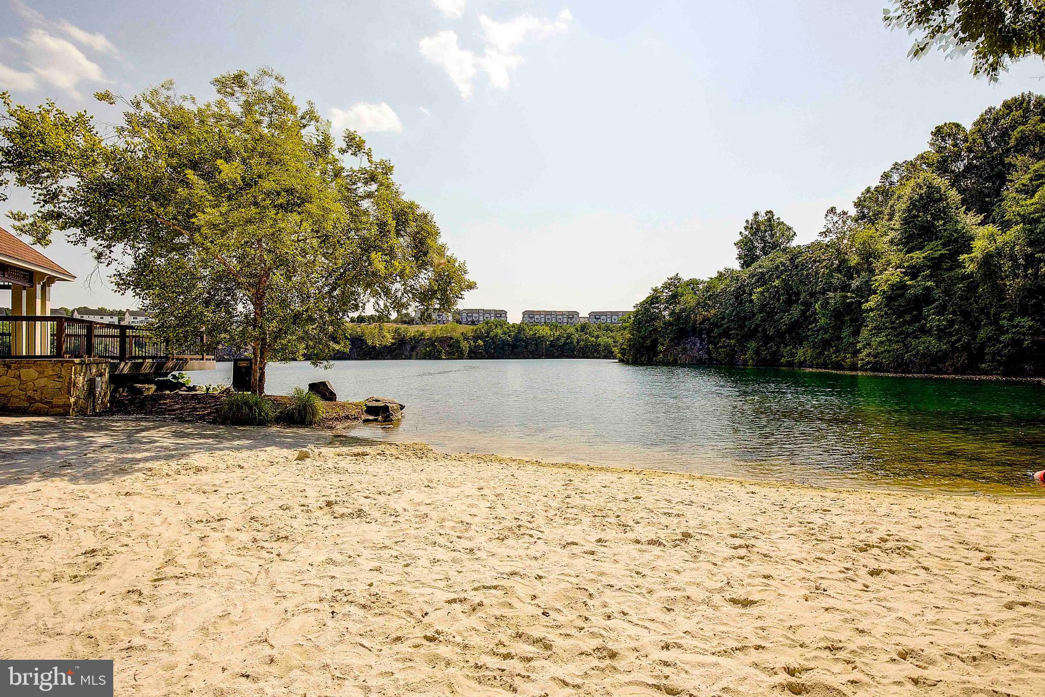 STONE LAKE - Residential