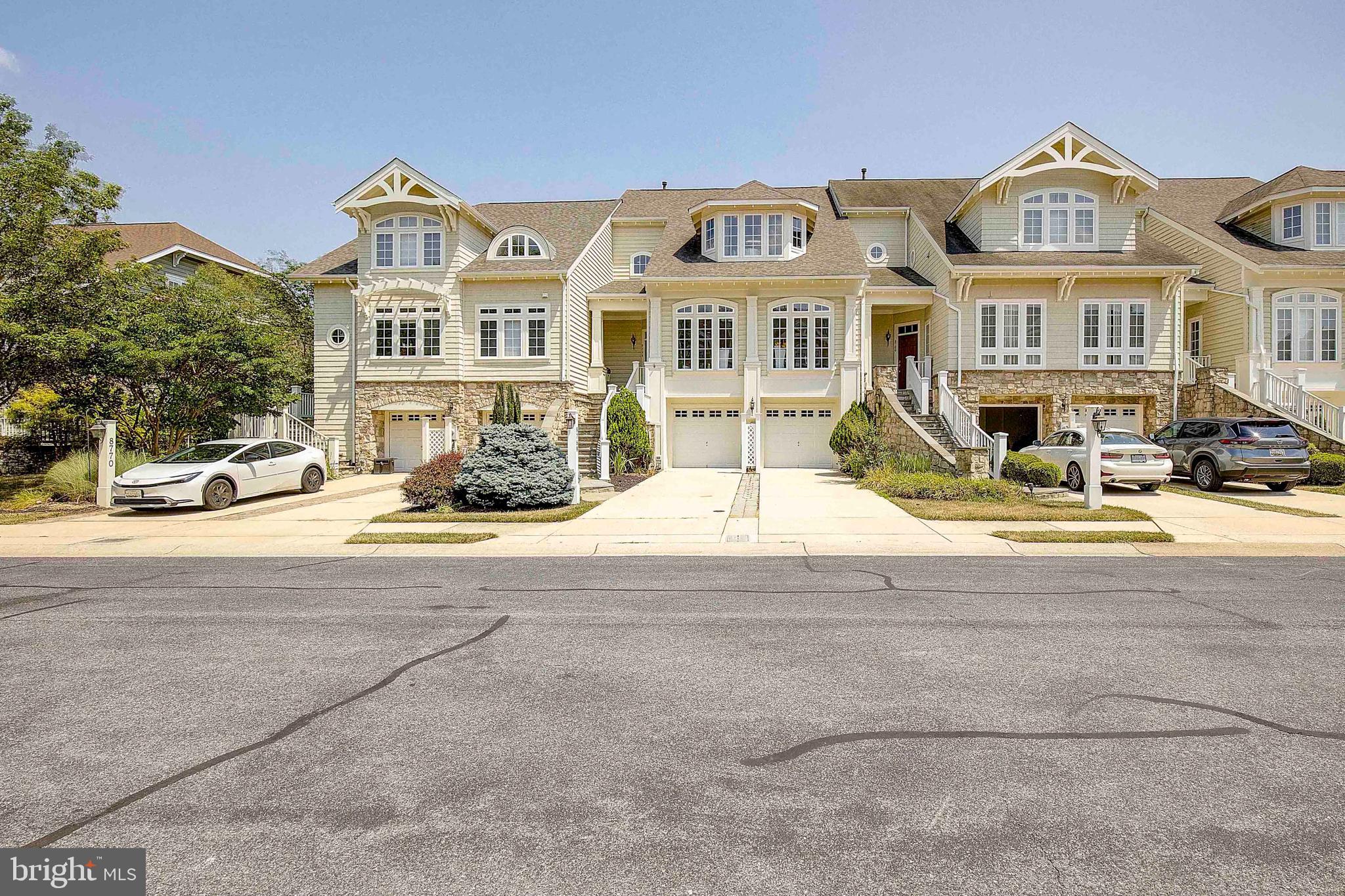 STONE LAKE - Residential