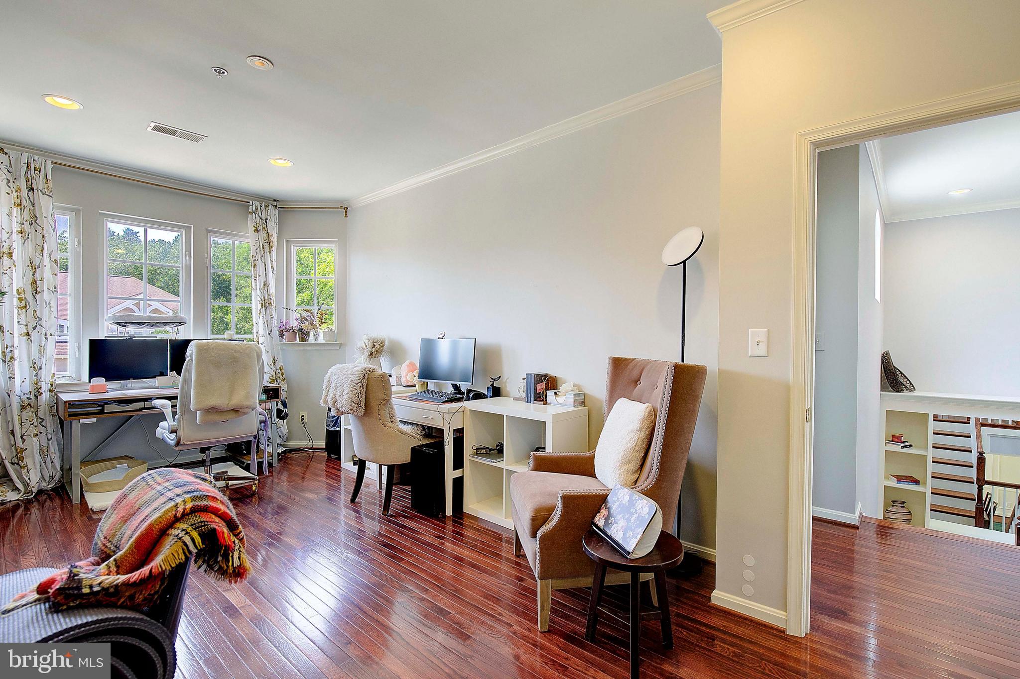 STONE LAKE - Residential