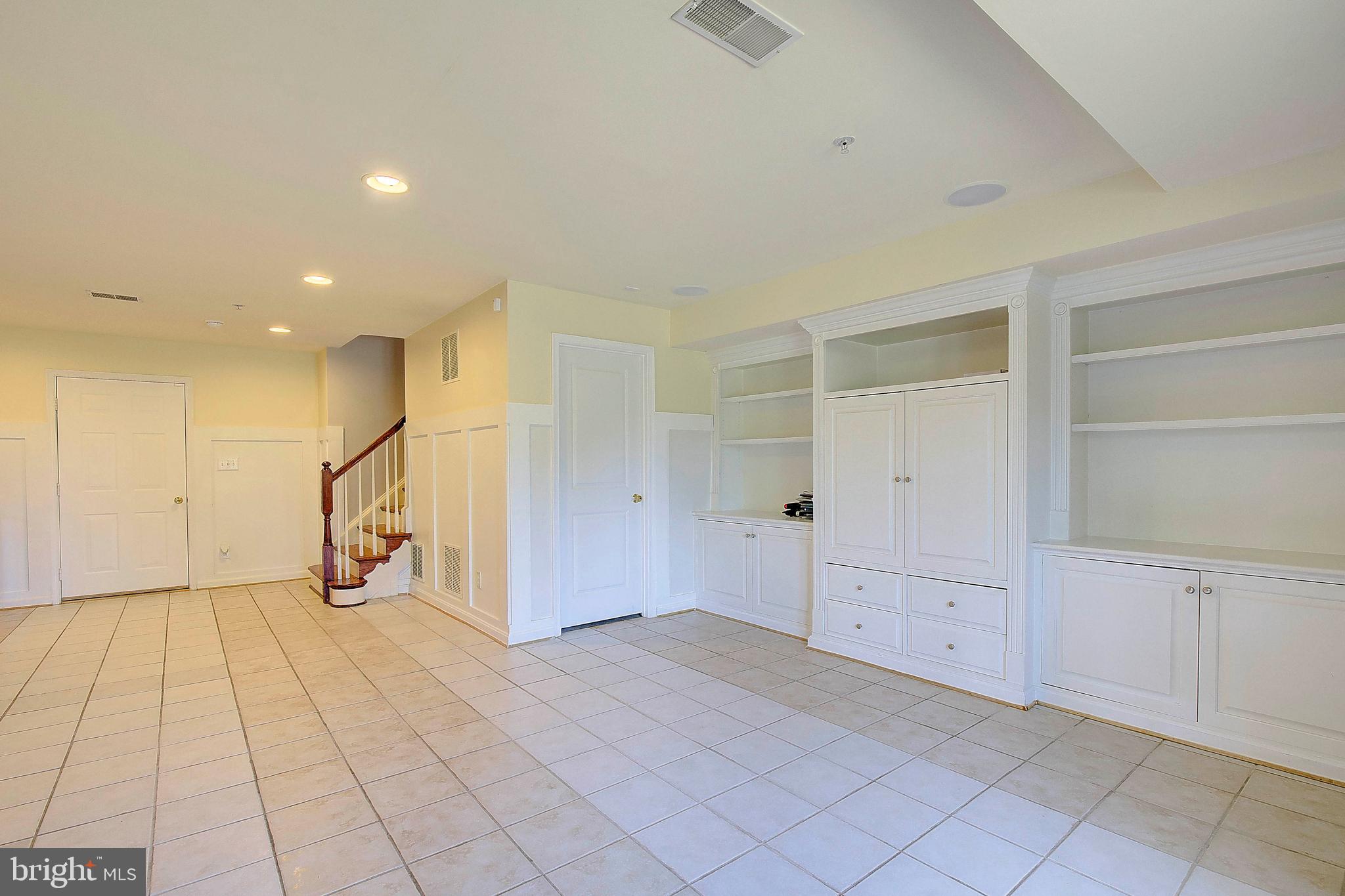 STONE LAKE - Residential