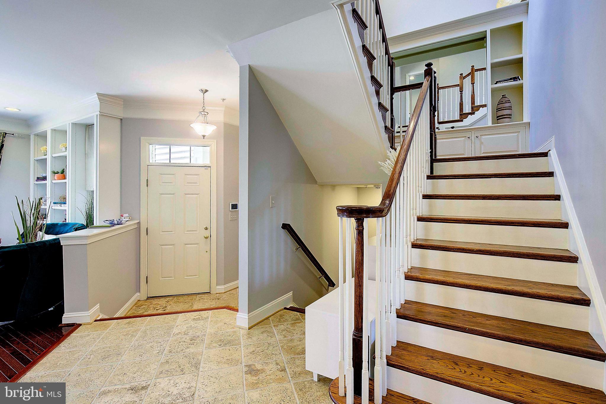 STONE LAKE - Residential