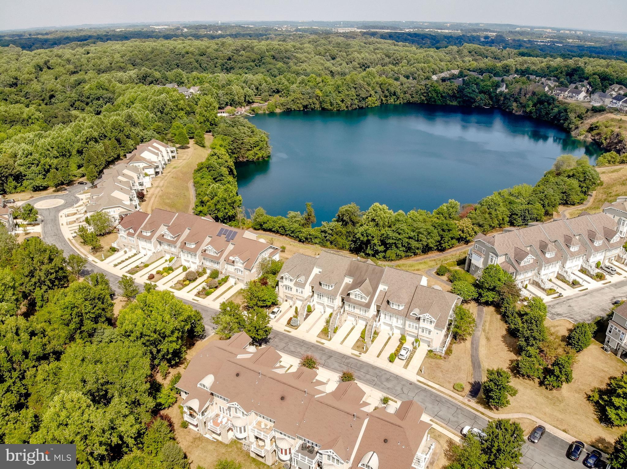 STONE LAKE - Residential