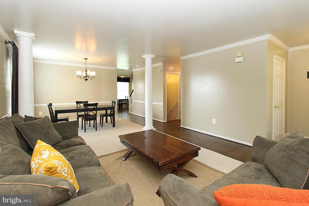 DALE CITY - Residential