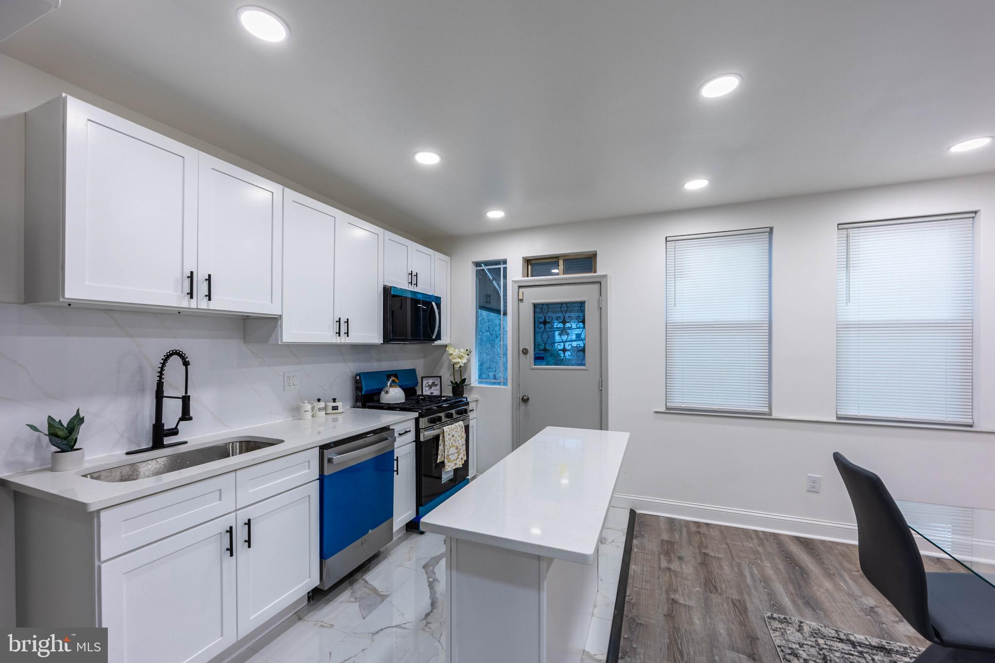 2636 S 72ND STREET