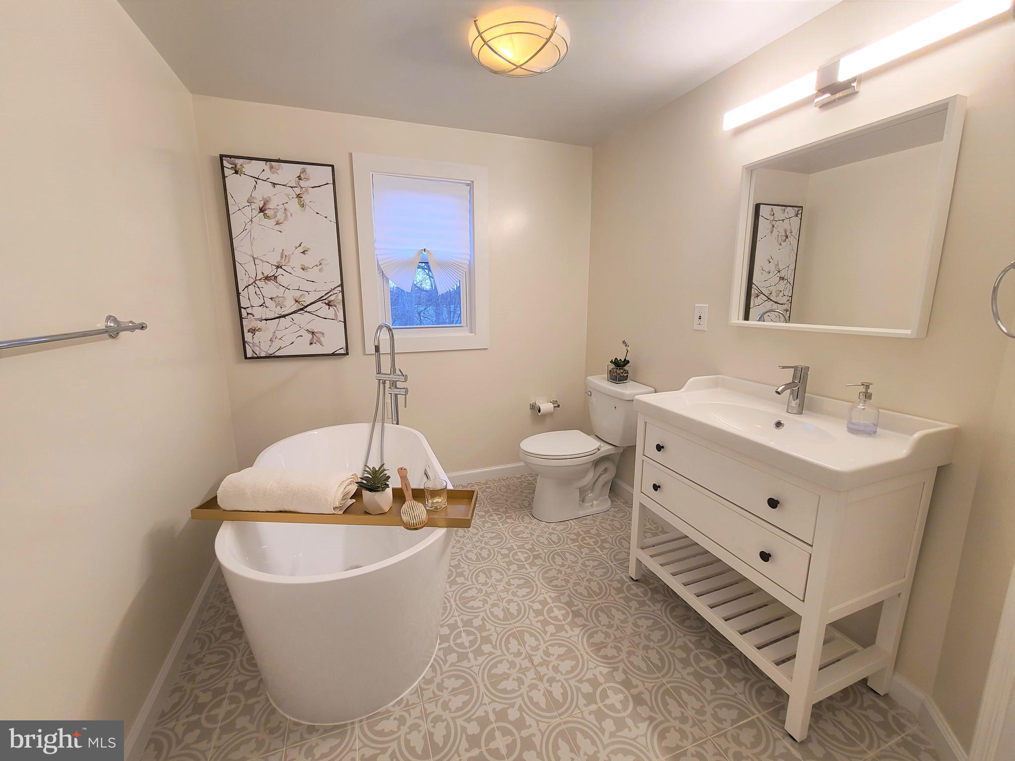 CHESTNUT RIDGE MANOR - Residential