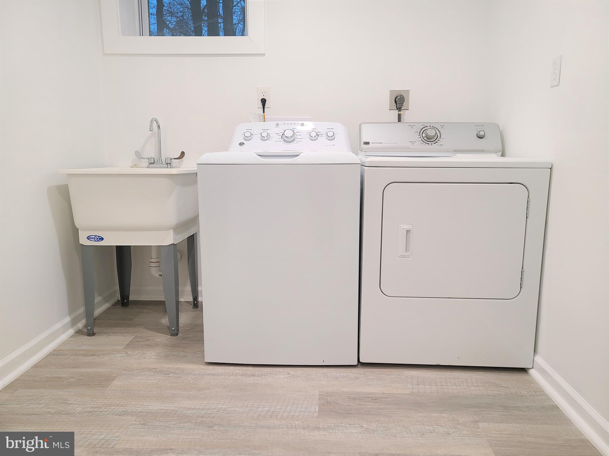 CHESTNUT RIDGE MANOR - Residential