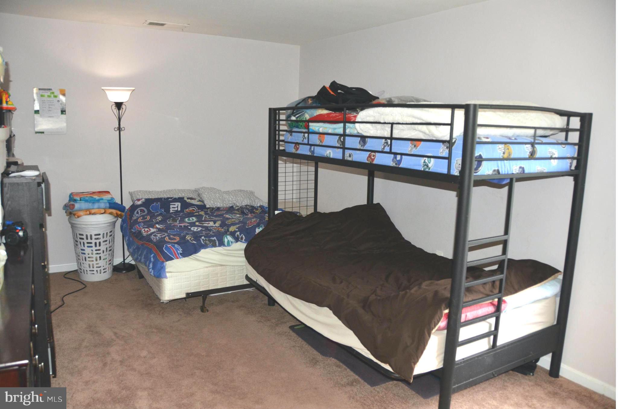 VILLA RIDGE CONDOMINIUM - Residential