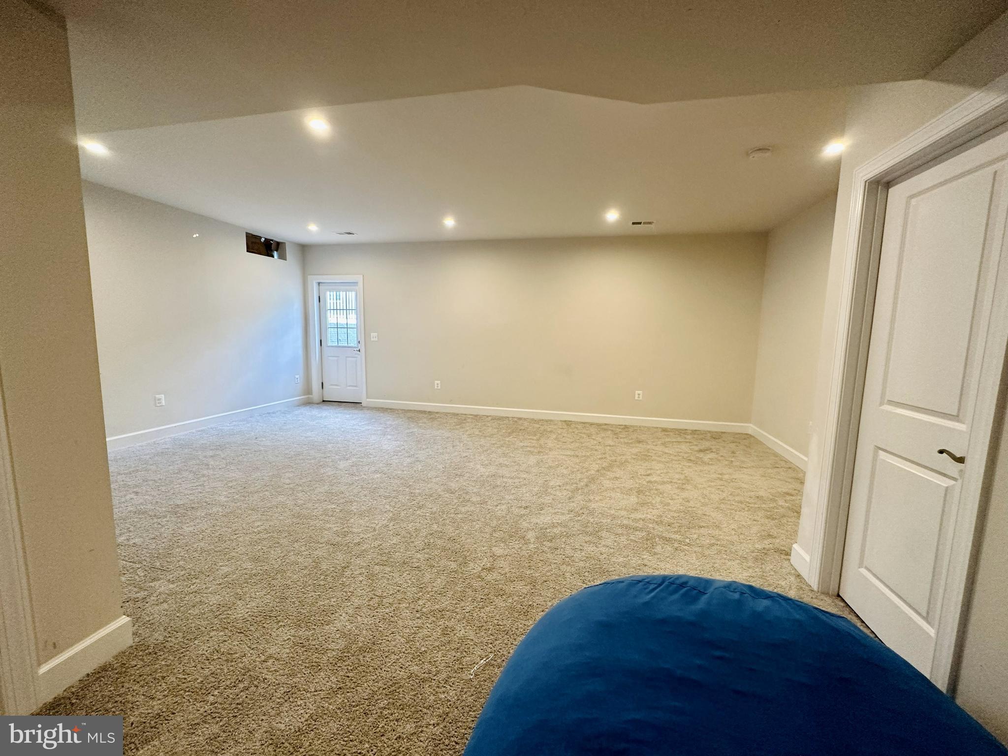 BRADLEY SQUARE - Residential Lease