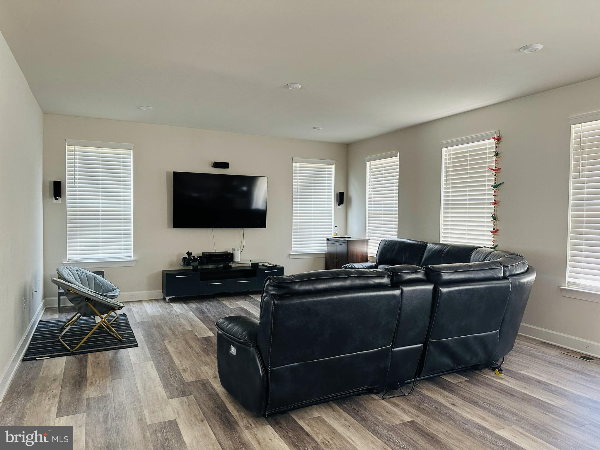 BRADLEY SQUARE - Residential Lease