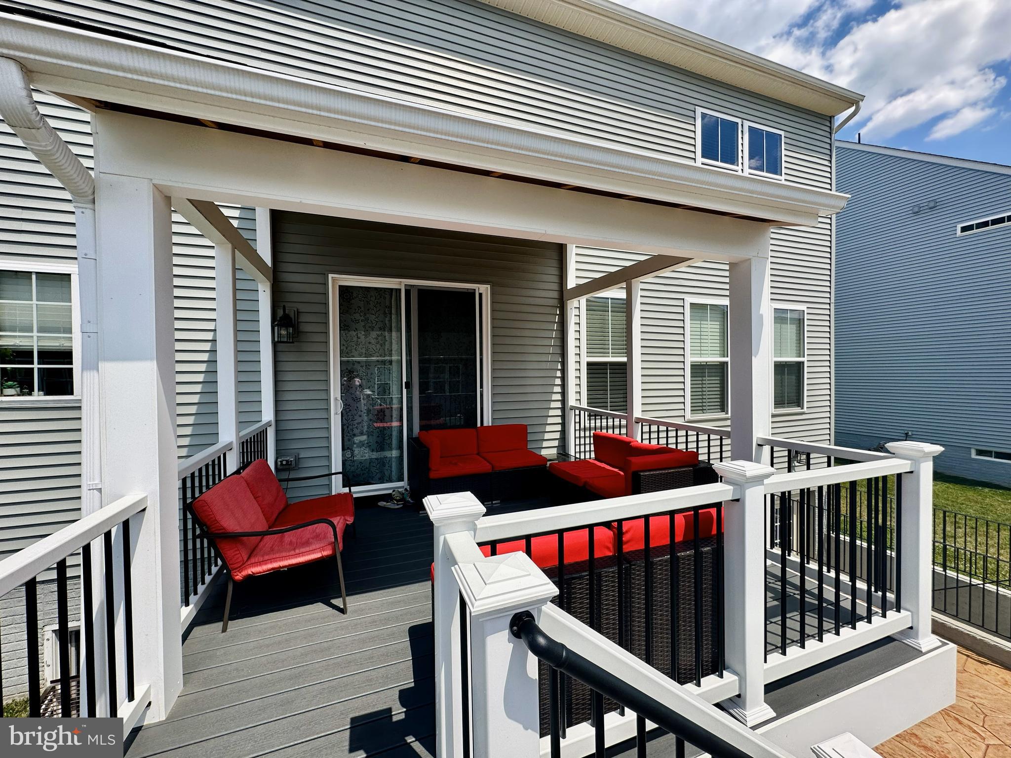 BRADLEY SQUARE - Residential Lease