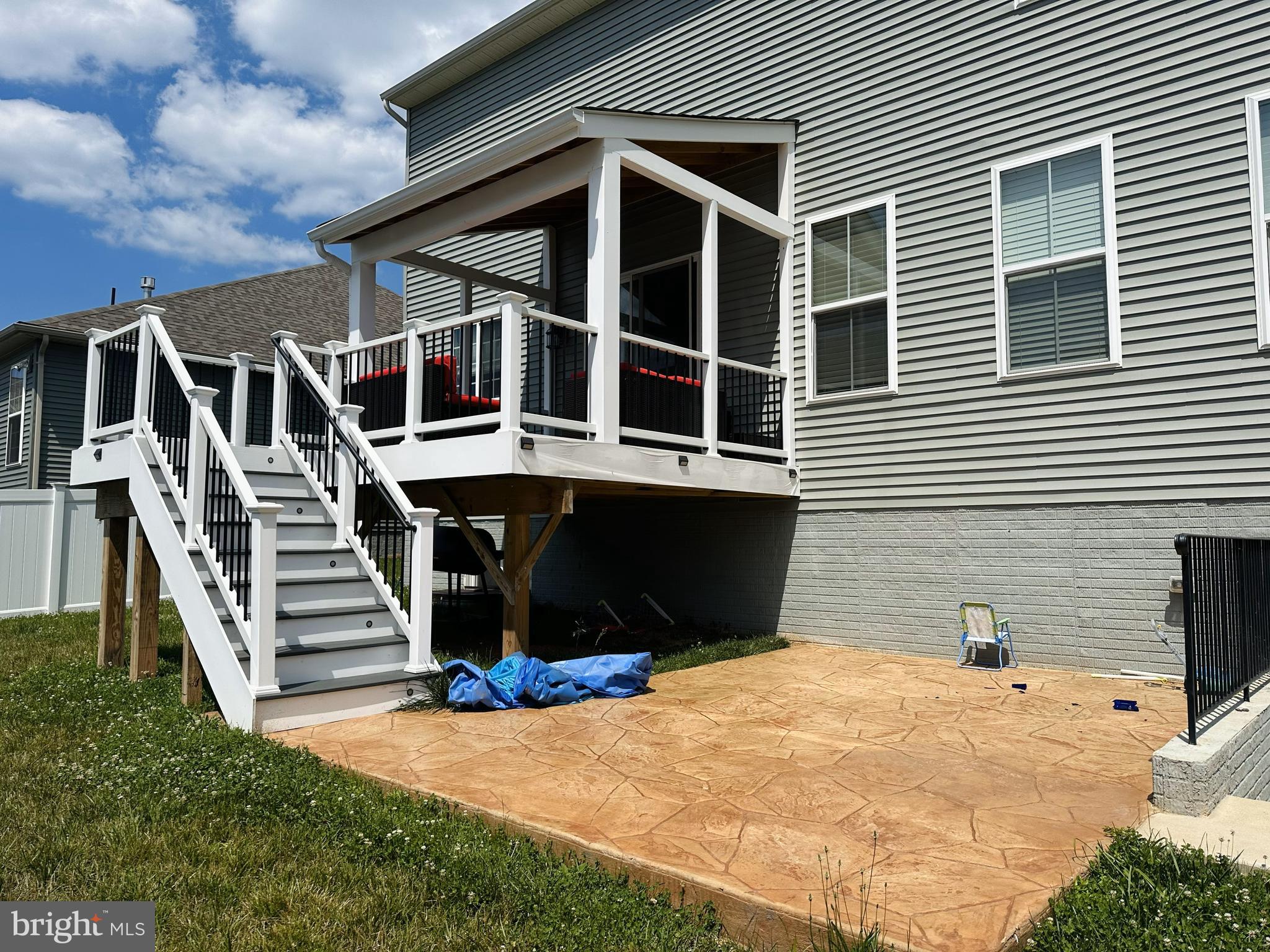 BRADLEY SQUARE - Residential Lease