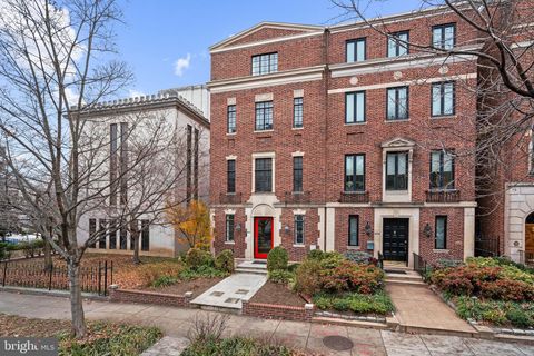 1806 24TH STREET NW WASHINGTON DC 20008