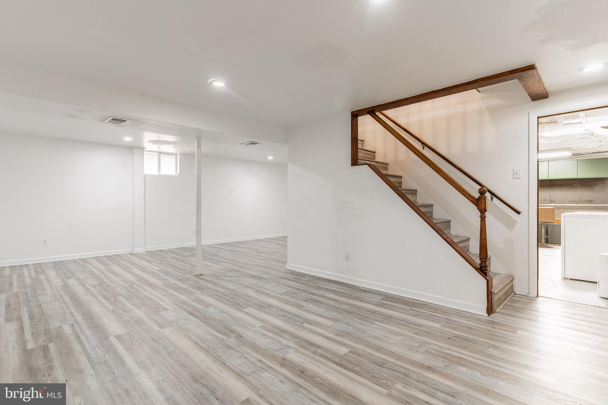 SPRINGFIELD ESTATES - Residential Lease