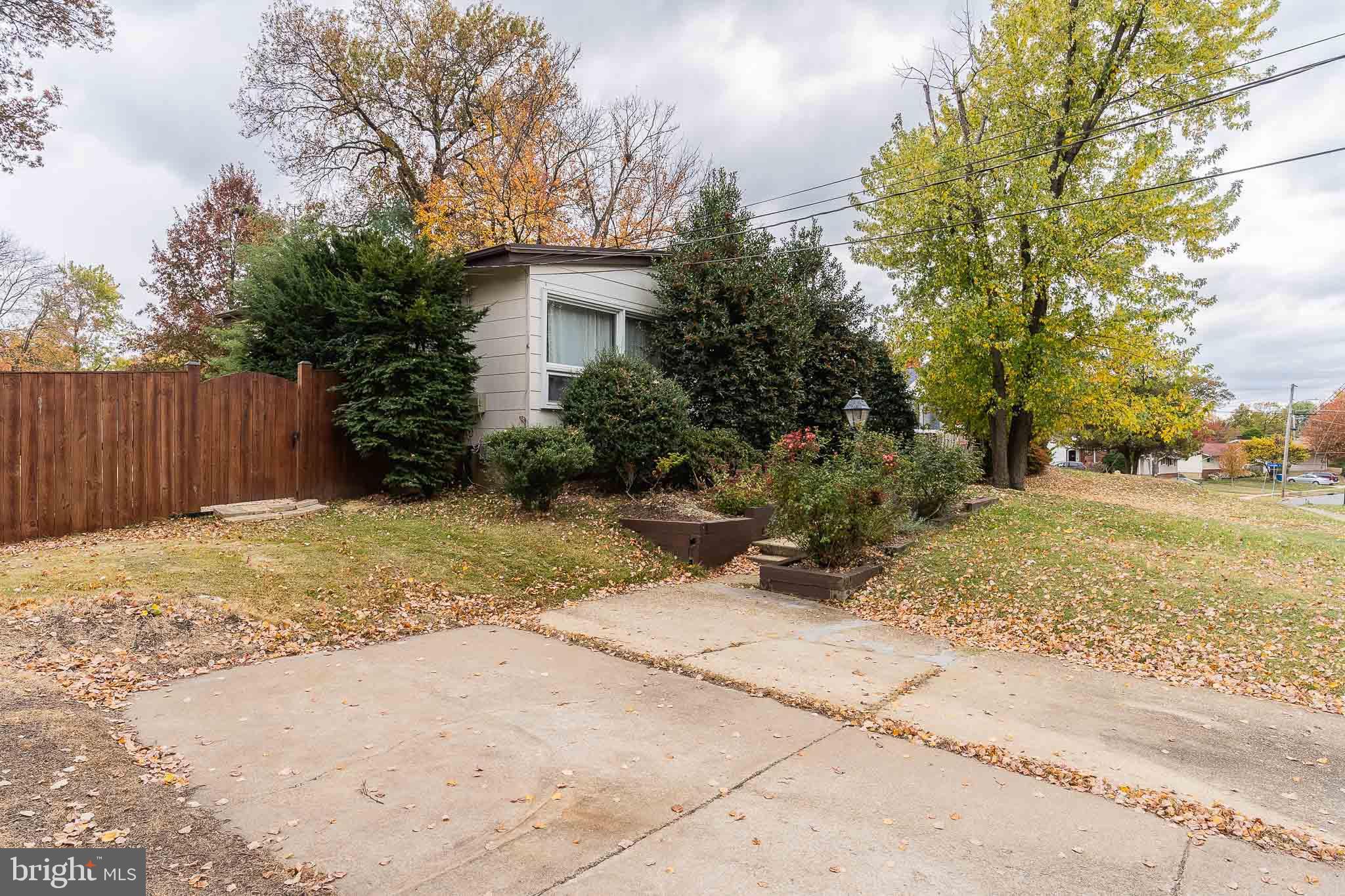 SPRINGFIELD ESTATES - Residential Lease