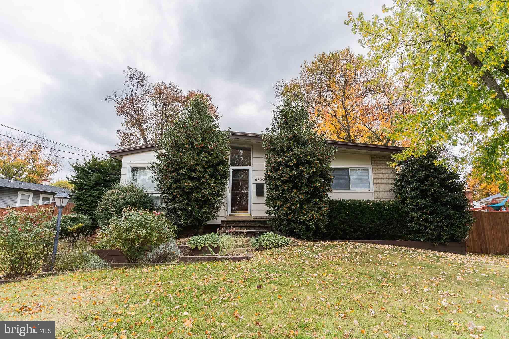 SPRINGFIELD ESTATES - Residential Lease