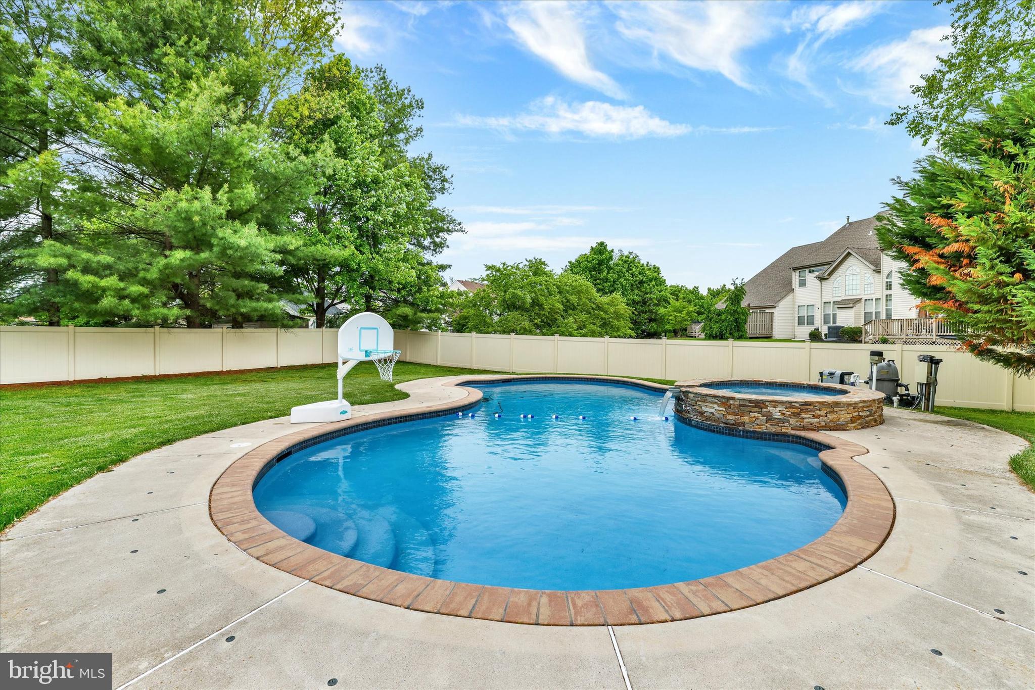 HEARTHSTONE - Residential