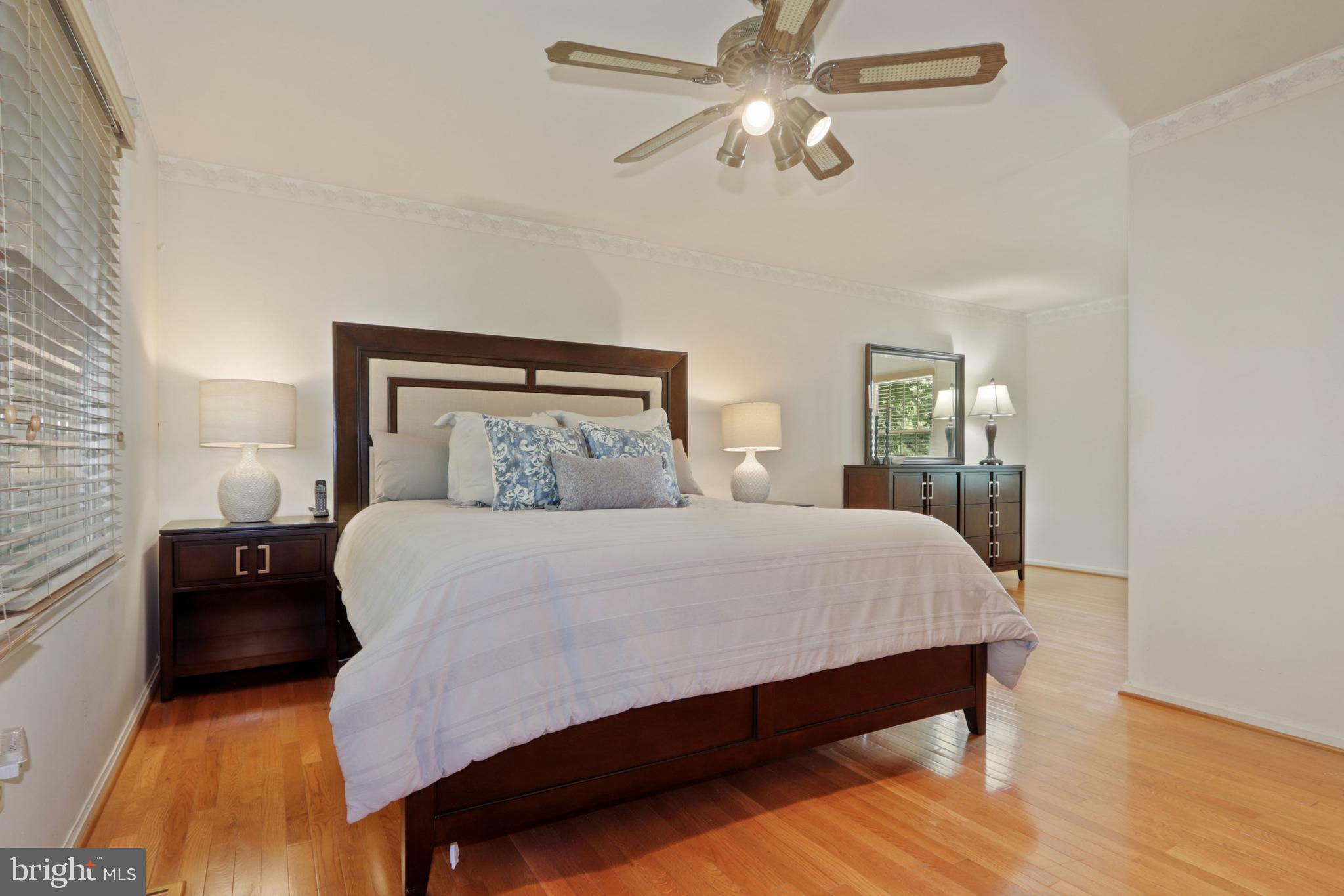 NEWINGTON FOREST - Residential