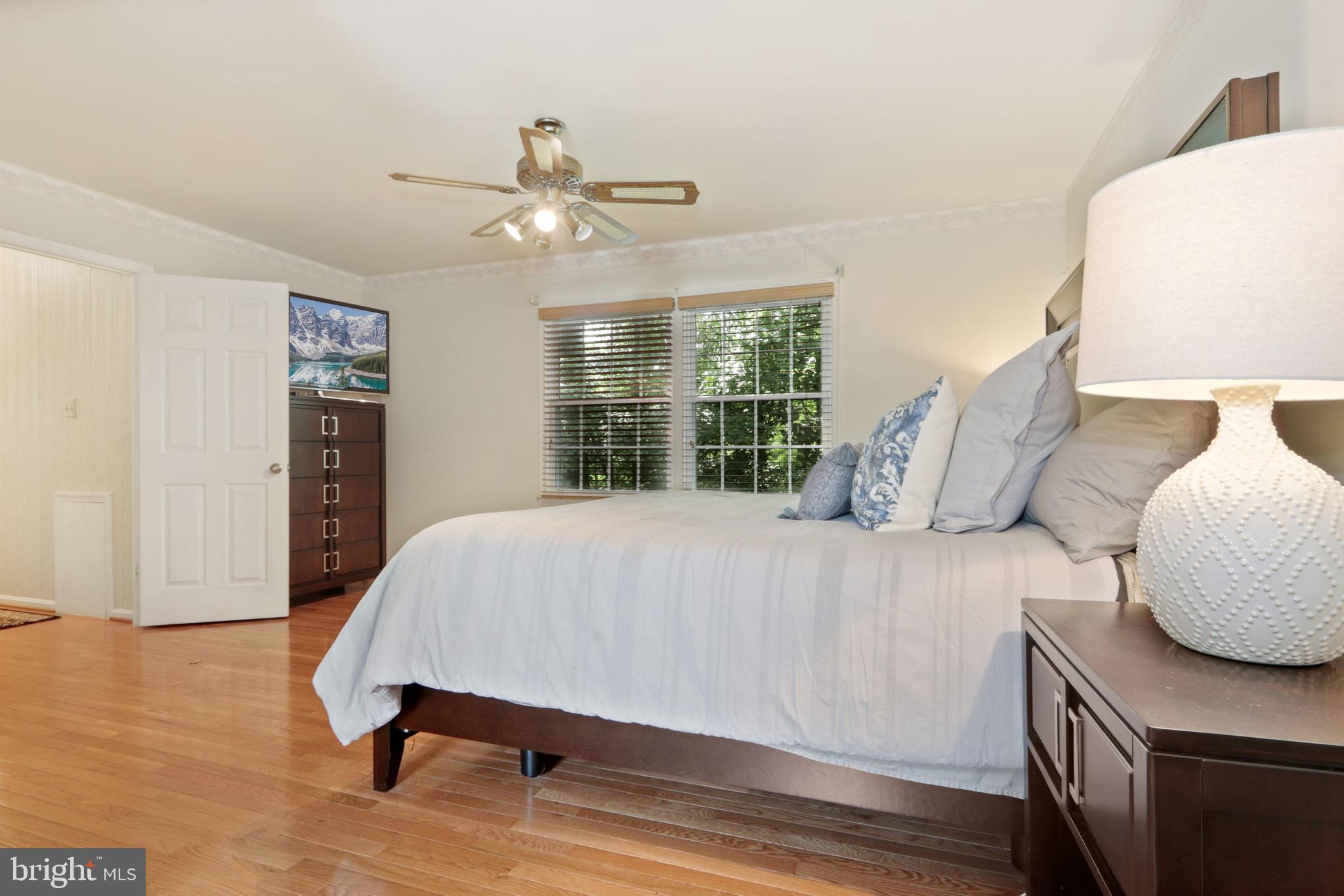 NEWINGTON FOREST - Residential