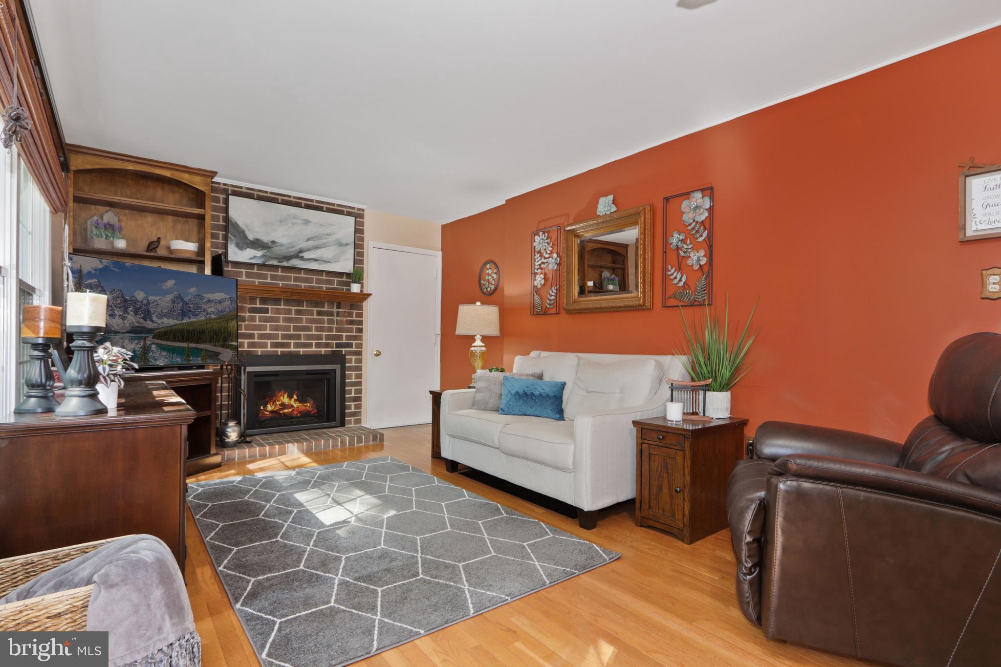 NEWINGTON FOREST - Residential