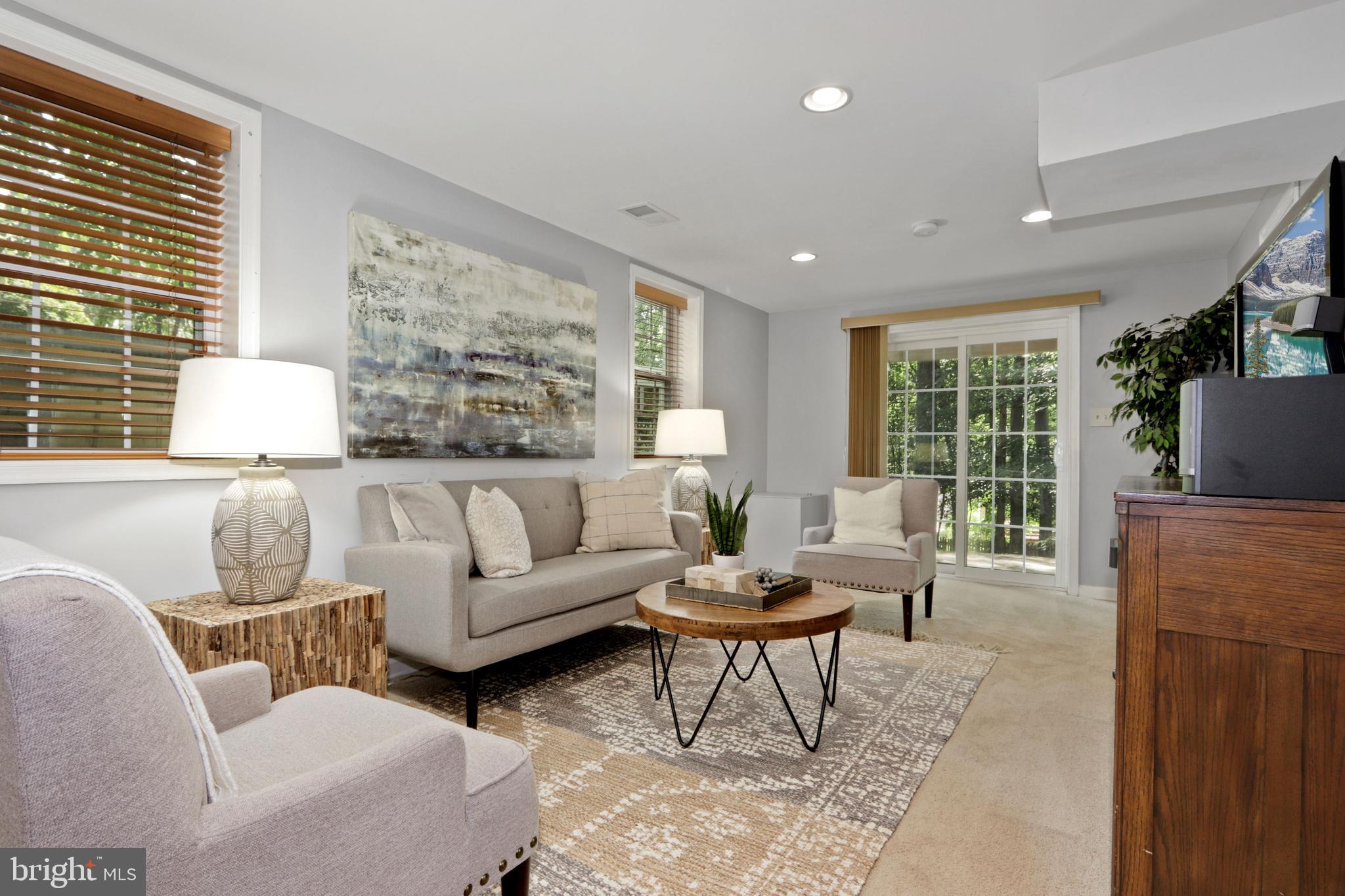 NEWINGTON FOREST - Residential