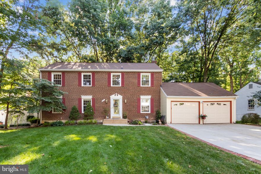 Don't miss out on this lovley home located in sought after Newington Forest. This home features a fully renovated kitchen completed in 2016  that opens to a cozy family room with gas fireplace. Kitchen features pantry, granite counters, and stainless steel appliances. Hardwood floors throughout main level.  Step out onto your private deck surrounded by trees.   Entertain in your separate dining area off the kitchen.  The upper level bedrooms are spacious and allow plenty of natural light. The large master suite includes a walk in closet and sitting area. Lower level walks out to the backyard and features additional full bath and sauna and full kitchen!   Hot water heater replaced 2020. Roof, HVAC, gas fireplace and new windows throughout replaced 2018. This home also features a whole house generator for reassurance during a power outage, This property is located in a well maintained, quite neighborhood convenient Franconia/Springfield Metro, 495, 395 and Ft Belvoir.