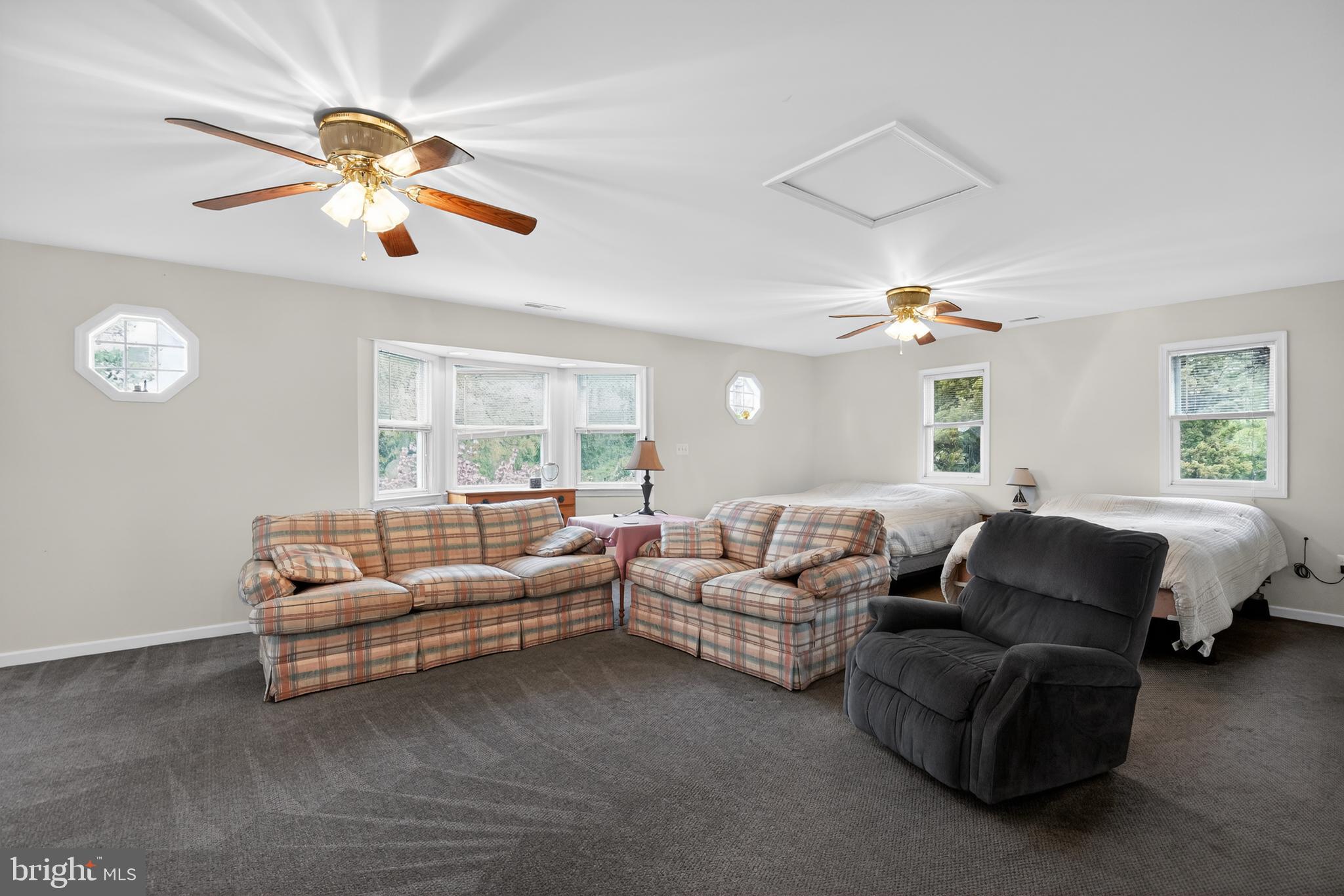 COVE POINT - Residential